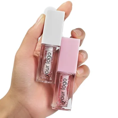 Glow Enhancing Lip Oil with Flavorful Fruit Infusion