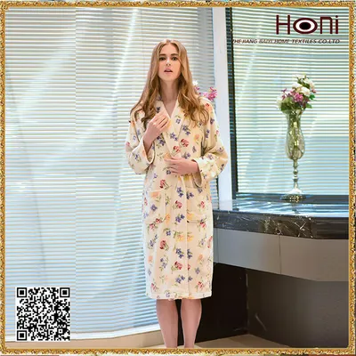 D-010 Hot Selling Women Flower Pattern Bathrobe