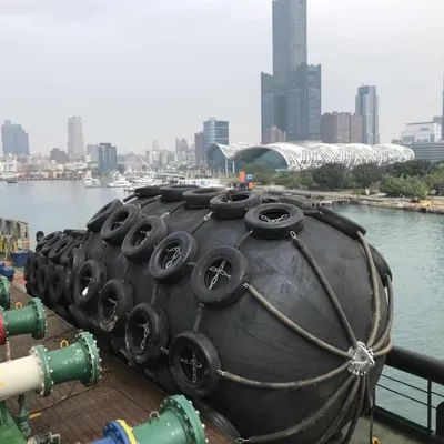 Wholesale 50 Kpa Ship Yokohama Docking Pneumatic Fender