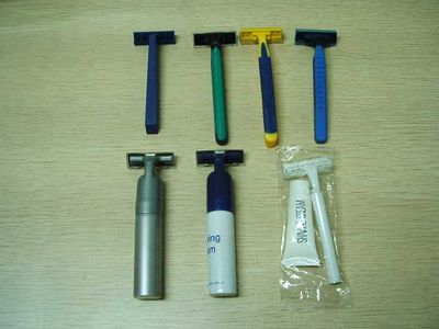 Shaving Kit & Shaving Cream (DSCF2229)