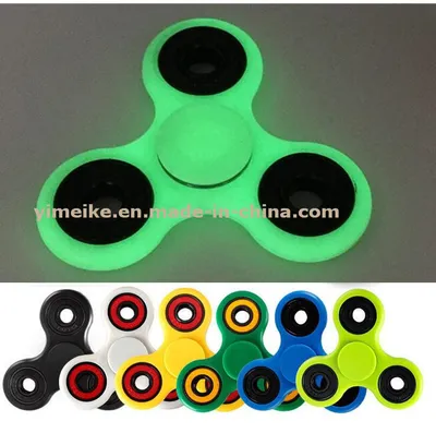 Hot Sale ABS Light Fluorescent 608 Bearing Finger Tri-Fidget Spinner