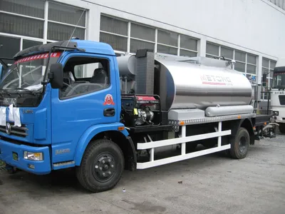 Metong Full Intelligentied Asphalt Distributor (LMT5111GLQ-6000L)
