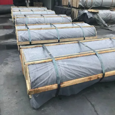 UHP Graphite Electrodes 650mm*2100mm with 3tpi 4tpi Nipples