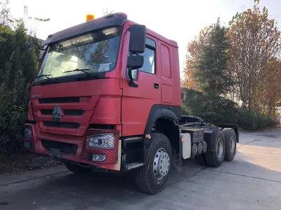 60 Tons Sinotruk 400HP Engine HOWO Prime Mover in Djibouti