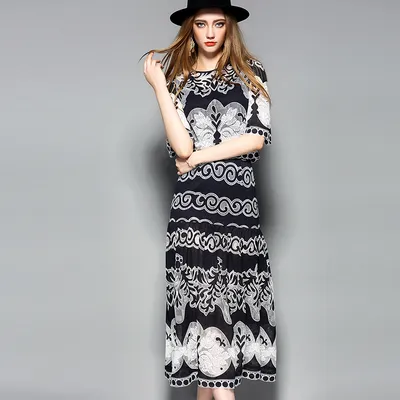 Hollow Lace Top and Skirt Set Women Dress