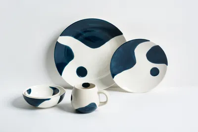 5-Piece Hand-Painted Ceramic Dinnerware Set – Modern Abstract Navy Blue Wave Pattern with Plates, Bowls, and Mug