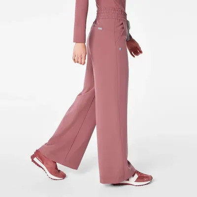 Women Hospital Scrub Uniforms Suit Woven Fabric Custom Logo Spandex Modern Zip Design Wide Leg Pants Easy Movement