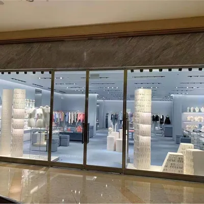 Factory Direct Price Brand Boutique Store Creative New Boutique Store Window Display Props