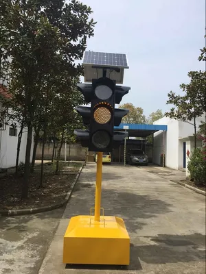Lifting Solar Portable Traffic Light / Solar Movable Traffic Light