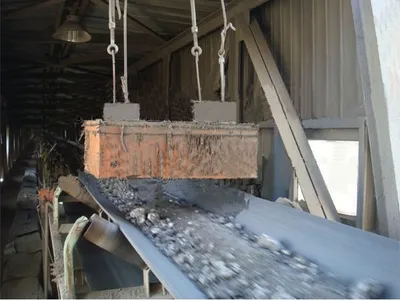 Series MC23 Rectangular Magnetic Separator