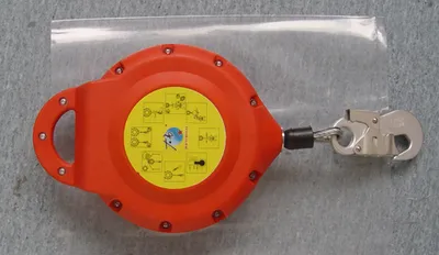 Retractable Fall Arrester (FSG-15)