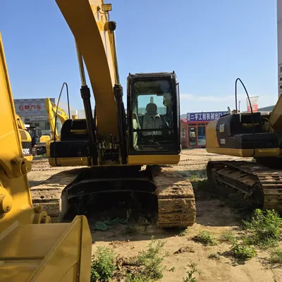 Versatile Medium-Sized Crawler Hydraulic Excavator with Powerful Engine