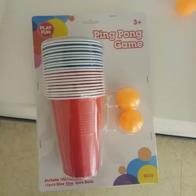 Wholesale Beer Pong Set Party Game 12 Palstic Cups and 2 Balls