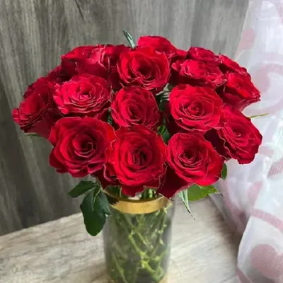Red Rose Wholesale China Rose Base Fresh Cut Flowers Valentine′ S Day Wedding Bouquet Gaoyuan Red