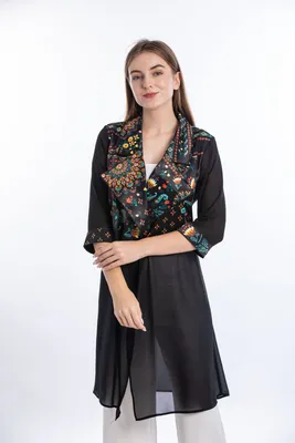 2022 Latest Fashion Pattern Design for Women′ S Tops