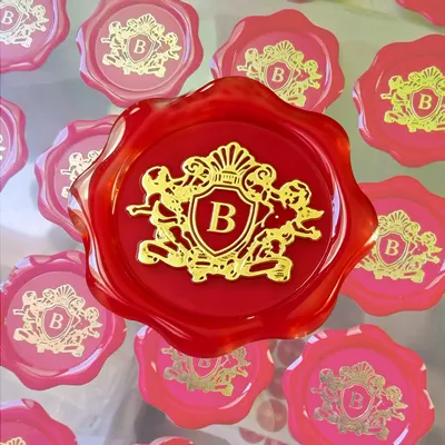 Custom Partial Coating 3D Crystal Resin Epoxy Sticker for Wine Cosmetic Bottles
