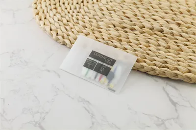 Soft Membrane Packaging Hotel Sewing Kit with Travel Size