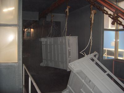 Steel Material Automatic Paint Spraying Equipments Completely Painting Conveyor Line