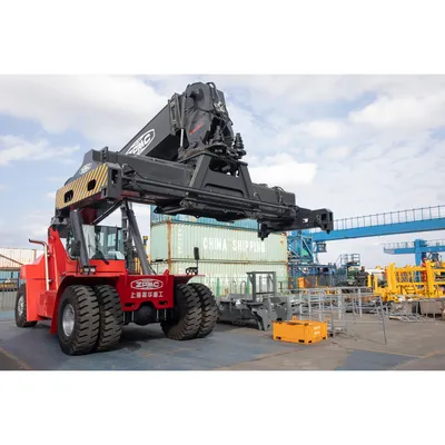 Heavy Duty Lift Truck 20FT and 40FT Container Forklift 45 Ton Reach Stacker for Container Handling