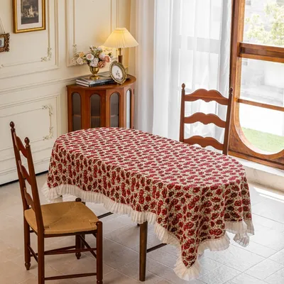 Warm Adaptable Fade-Resistant Printed Hotel Table Cloth for Festive Dressing