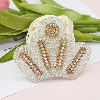 Custom Fancy Fashion Iron on Rhinestone Gold Crown Patch for Clothing