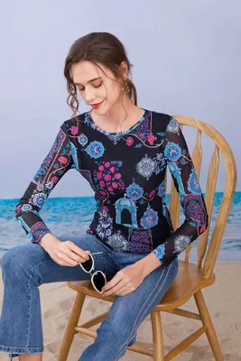 2022 Latest Fashion Pattern Design for Women′ S Tops