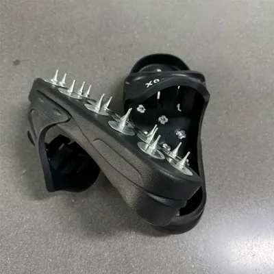 Strong Spike Shoes for Long Time Use in Flooring Construction Projects