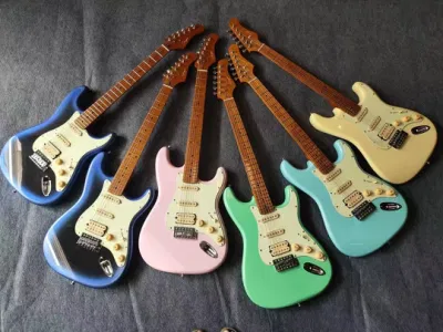 China Factory Instrumentos Musicais St Electrical Guitar Professional Electric Guitar Surf Green