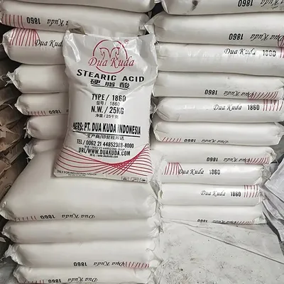 Industrial Grade 99% Stearic Acid Powder 1840 1801 1860 Stearic Acid Granules