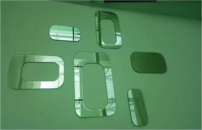 6PCS Mirror Set in Wall