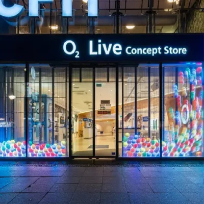 P2.6 P3.9 P7.8 Advertising Digital Billboard Transparent LED Display for Glass Window Wall