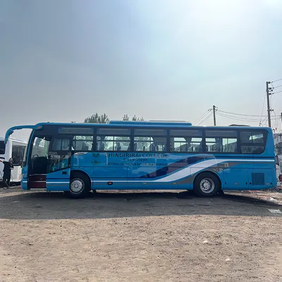 Used 6115 60 Seats Right Hand Driving Luxury Coach Bus