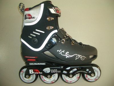 Inline Skate Shoe (IS-08B)