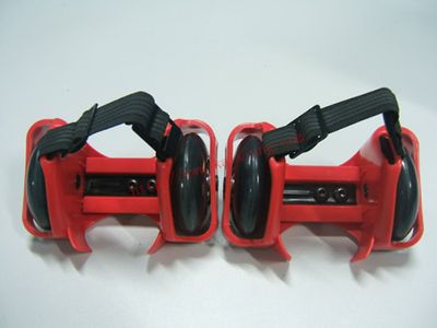 Flashing Roller Skate with Red Bracket (FR-R)