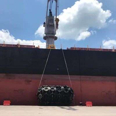 ISO17357 Certificated Pneumatic Rubber Fender Price Yokohama Type Docking Fender