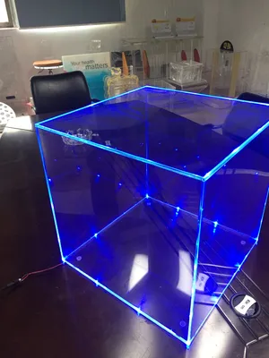 Clear Acrylic Ice Container for Wine Beers Cooling with LED Lighting