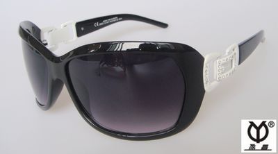 Plastic Lady Style Sunglasses
