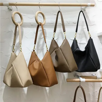 Large Capacity Soft Leather Women's One Shoulder Armpit Bag Slant Tote Bag