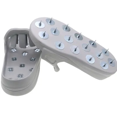 Anti Slip Spike Shoes with Galvanized Steel Nails for Floor Construction