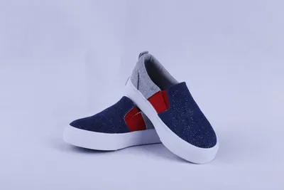 Vulcanized Shoes Rubber Outsole for Boys Bz1607