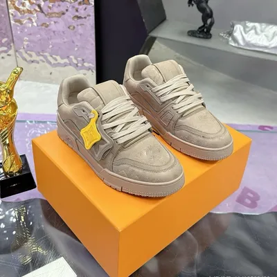 High Quality Designer Sports Shoes Breathable Comfortable Sneakers for Men Woman