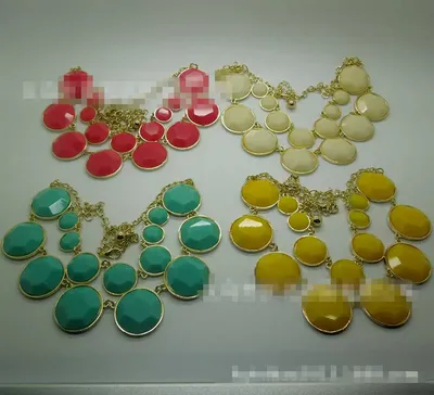 Fashion Beautiful Resin Necklace Jewelry (XL6601)