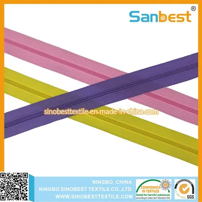 Good Perforamnce Nylon Zippers for Sports Wear