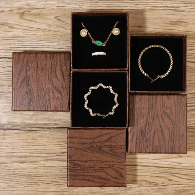 Vintage Brown Wood-Grain Jewelry Box for Necklaces, Rings, Bracelets, and Other Jewelry