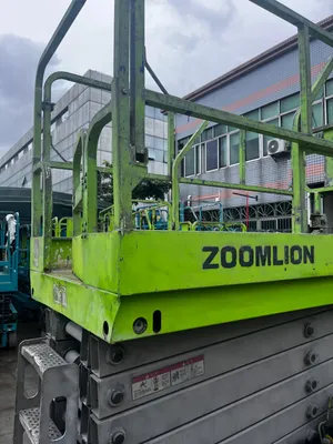 Superior-Quality Hydraulic Lifting System High-Altitude Work Platform for Warehousing