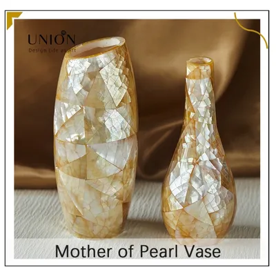 Modern Gold Yellow Lip Mother of Pearl Resin Flower Vase Luxury Vase Hotel Home Decoration