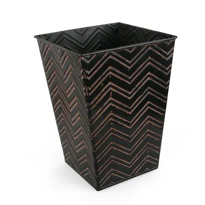 Embossed Iron Metal Vase Planter with Lines Pattern