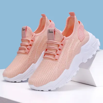 New Large-Sized Sports Shoes for Women