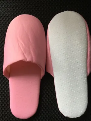 2 Cm Thick Sponge + Plastic-DOT Sole Indoor Slipper for Five Star Hotel