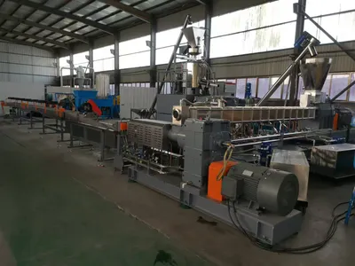 Waste Tire Devulcanizaiton/Recycling Machine Twin Screw Extruder